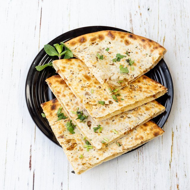 Cheese naan