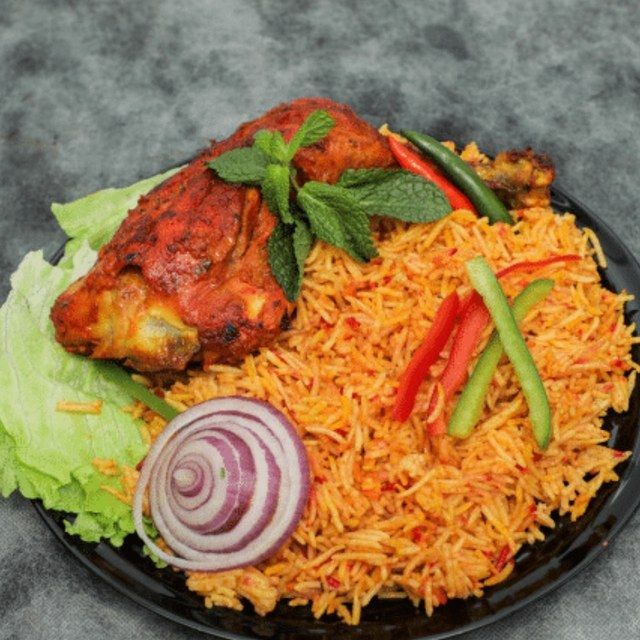 Tandoori chicken biryani