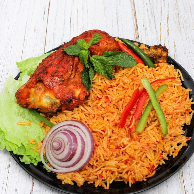 Tandoori chicken biryani